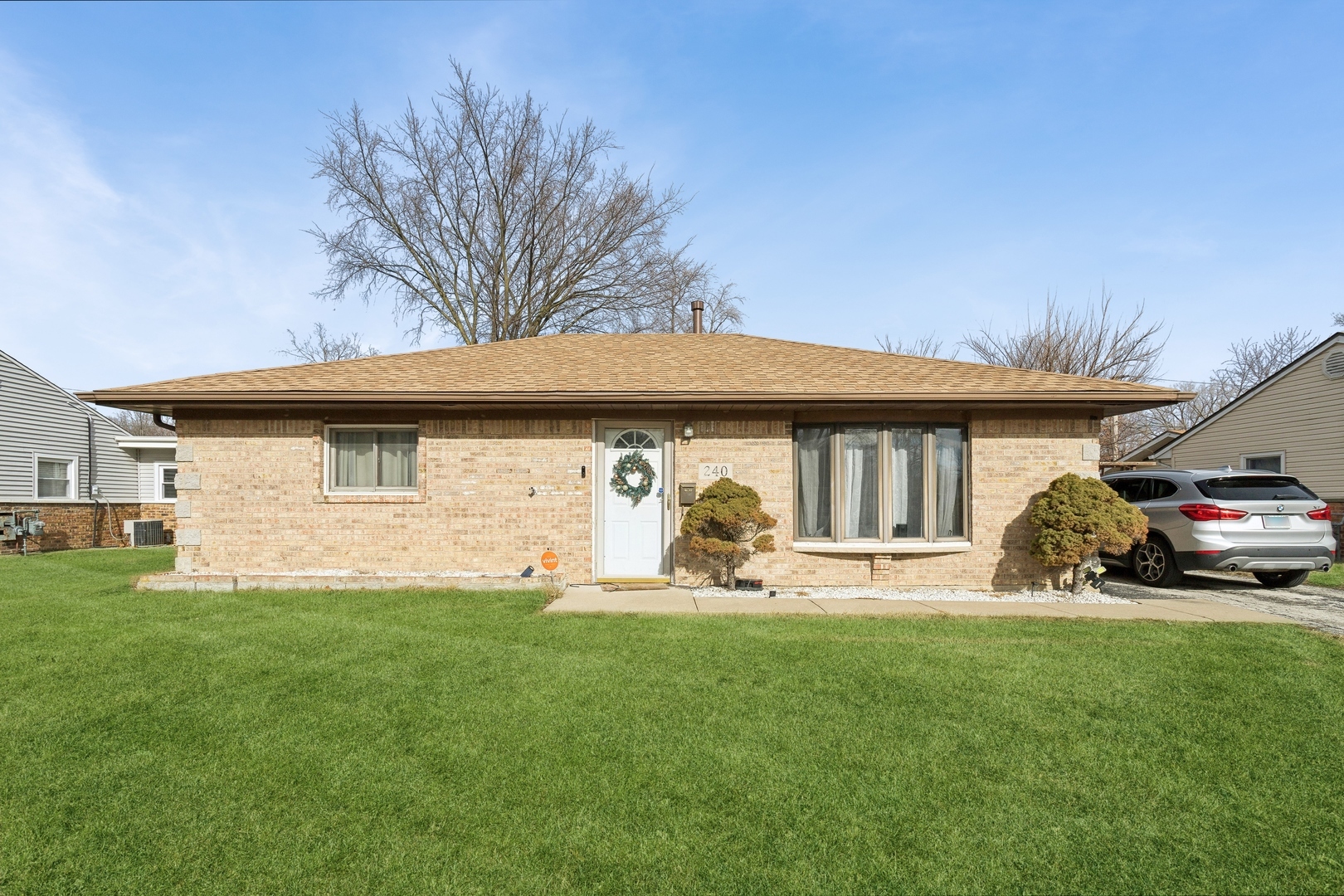 Property Photo: 240 Miami Street IL 60466