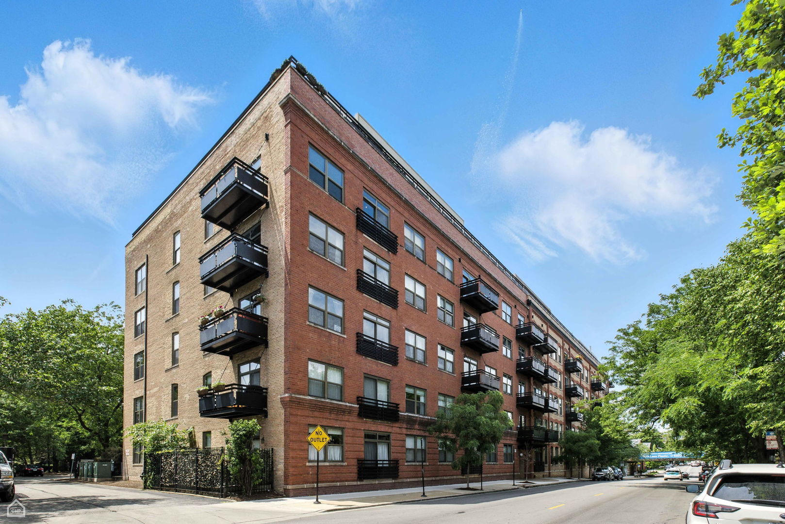 1735 W Diversey Parkway 505  Chicago IL 60614 photo