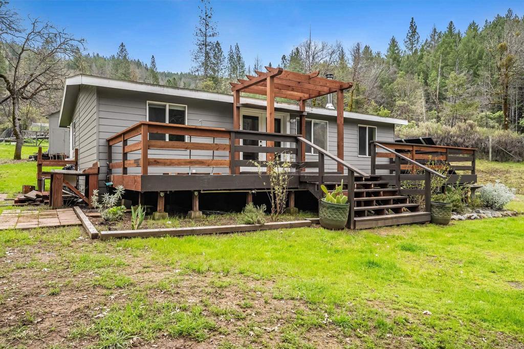 Property Photo: 17521 Eel River Road CA 95469