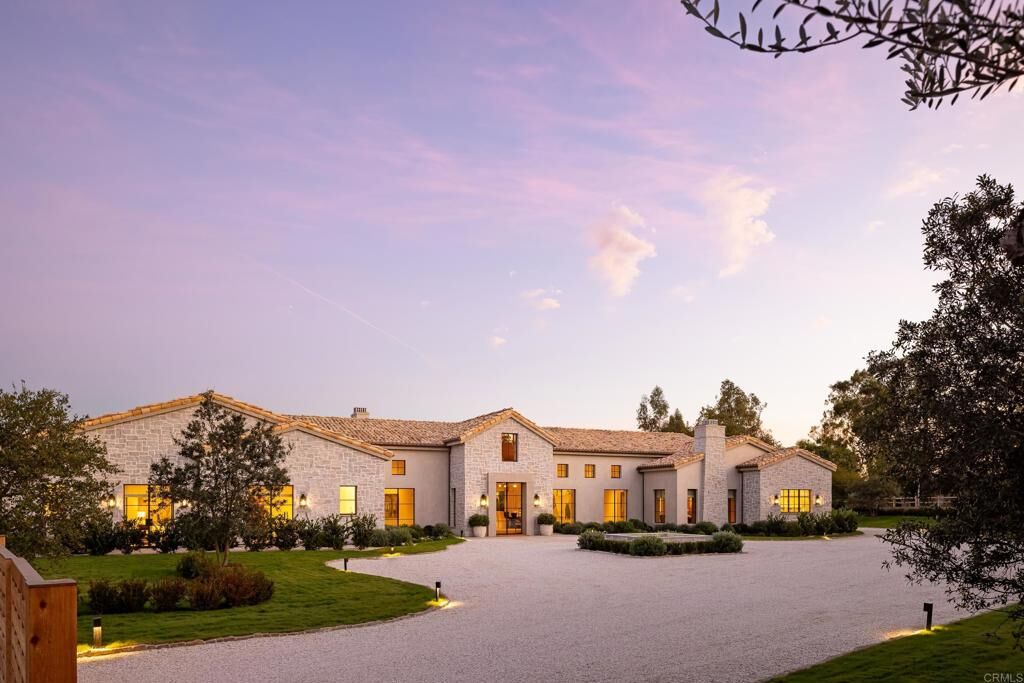 Property Photo:  17845 Via De Fortuna  CA 92067 