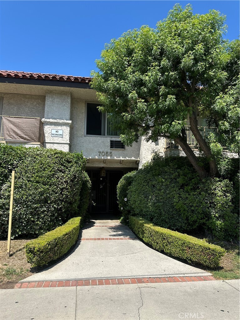 Property Photo: 7055 Etiwanda Avenue 108 CA 91335