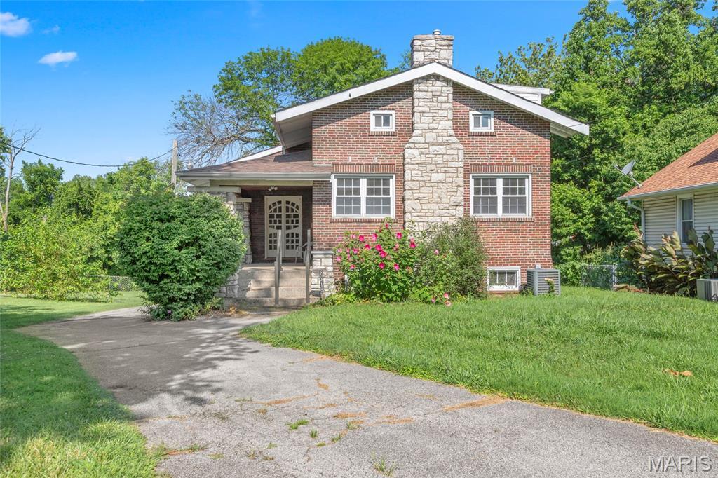 Property Photo: 2315 Gilrose Avenue MO 63114