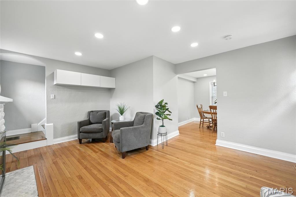 Property Photo: 5107 Shrewsbury Avenue MO 63119