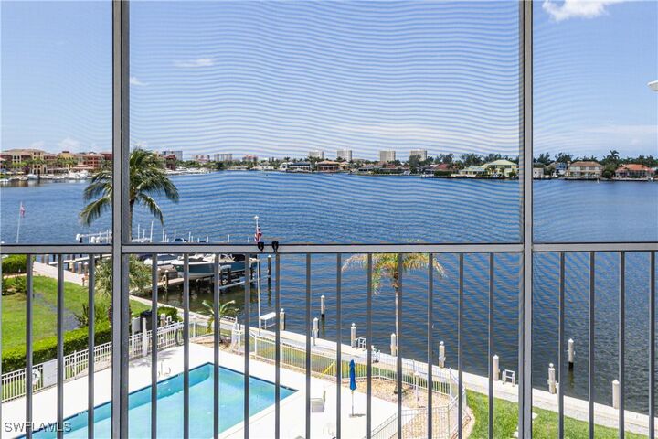 816 E Elkcam Circle 305  Marco Island FL 34145 photo