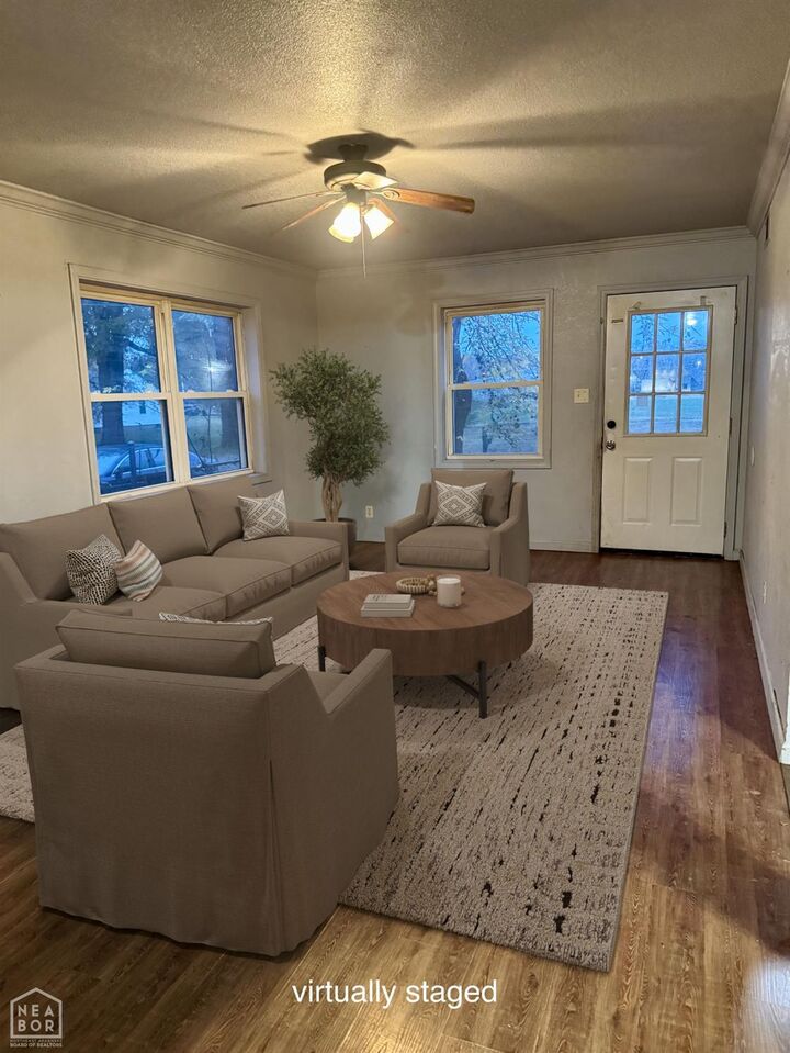 Property Photo:  215 Pine Street  AR 72401 