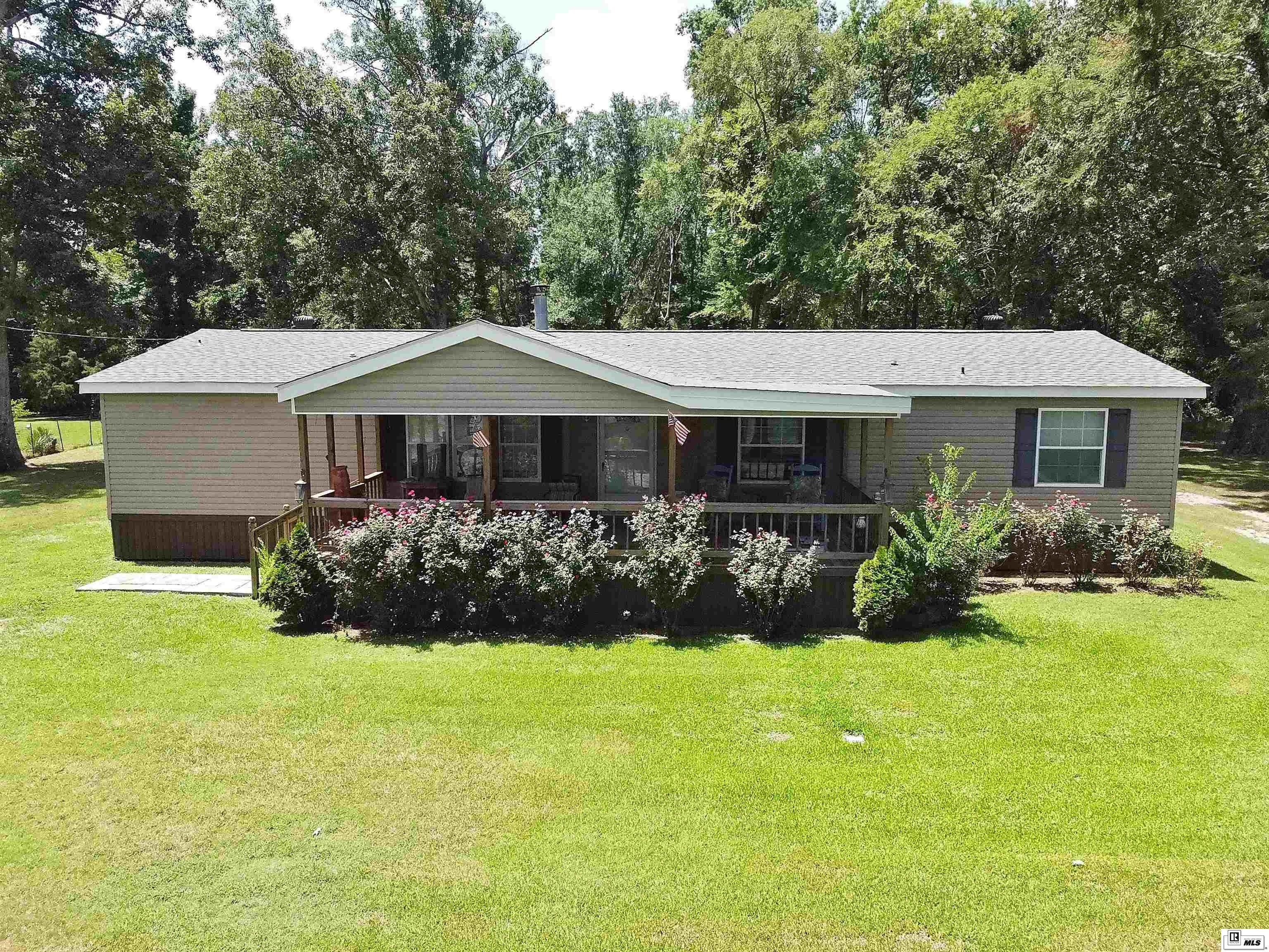 Property Photo: 160 Lakeview Drive LA 71418