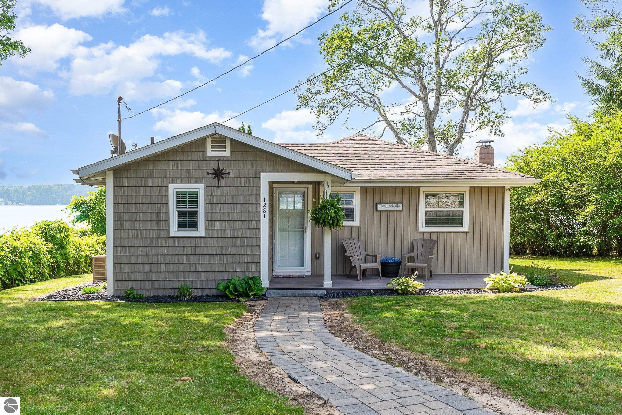 Property Photo:  1281 N Crooked Lake Drive  MI 48632 