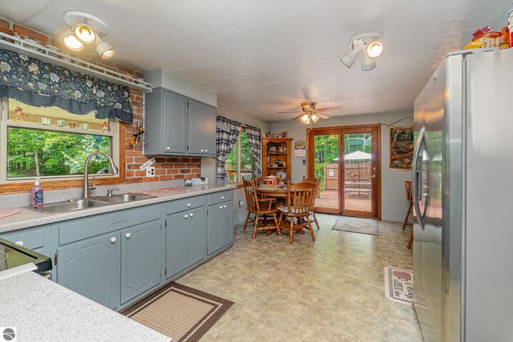 Property Photo: 4141 Mockingbird Circle MI 48622
