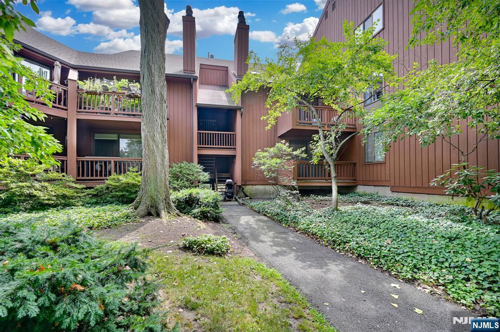 Property Photo: 395 Whimbrel Lane NJ 07094
