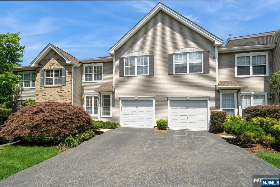 Property Photo:  531 Cascade Court  NJ 07430 