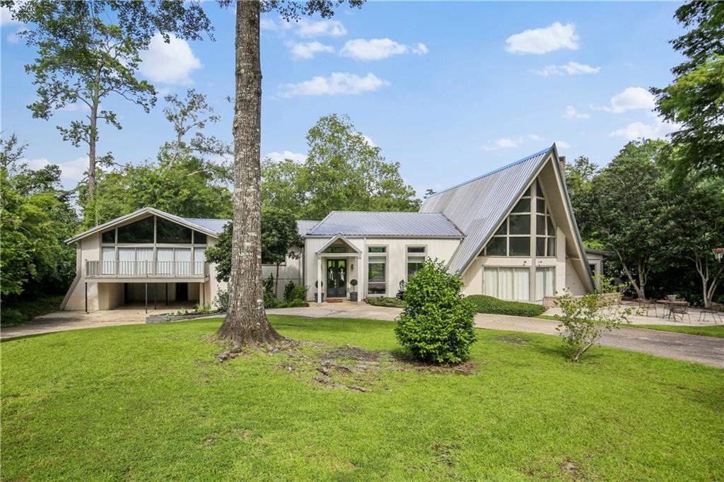 Property Photo: 18143 Three Rivers Road LA 70433