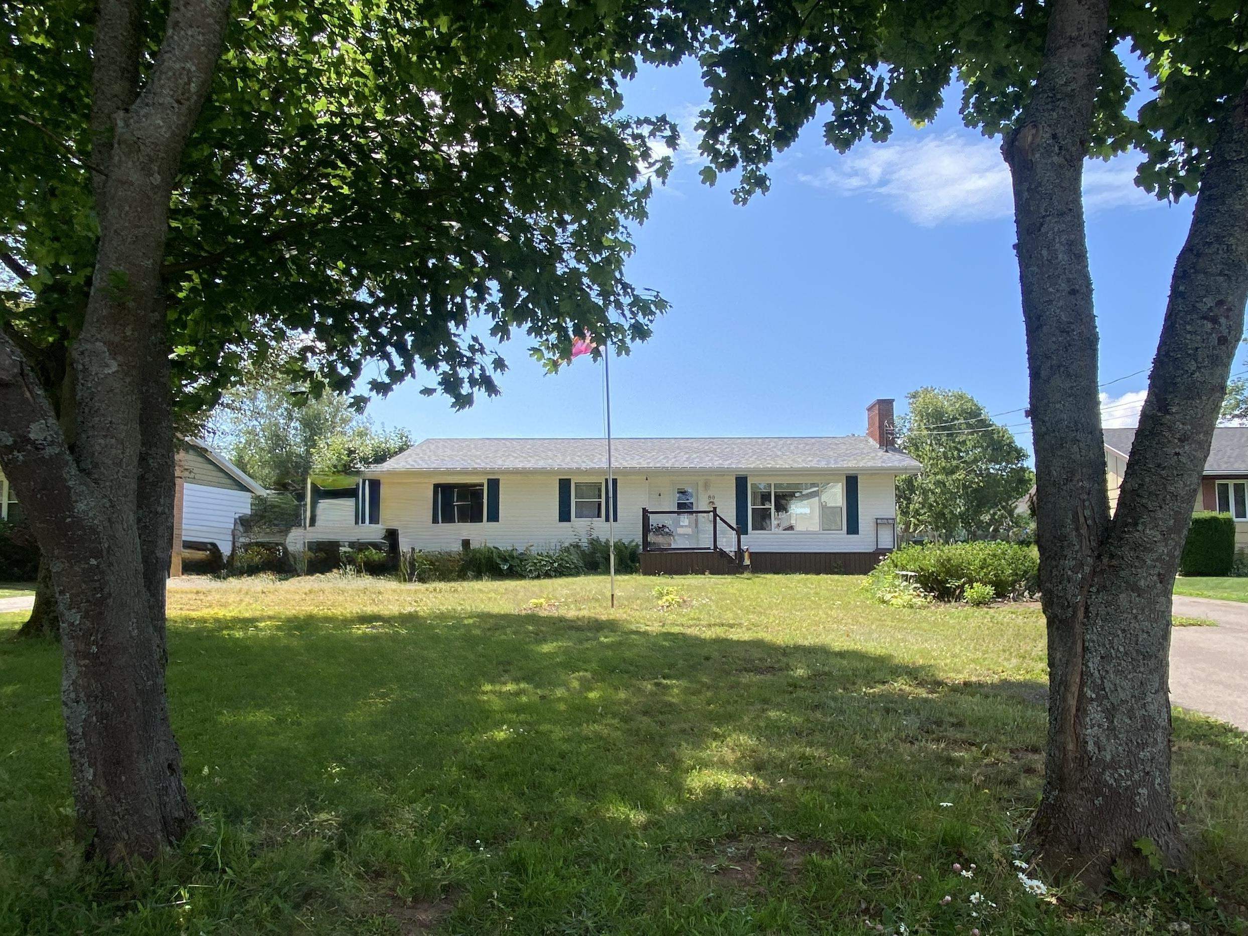 Property Photo: 80 Trafalgar Street PE C1A 3Z6