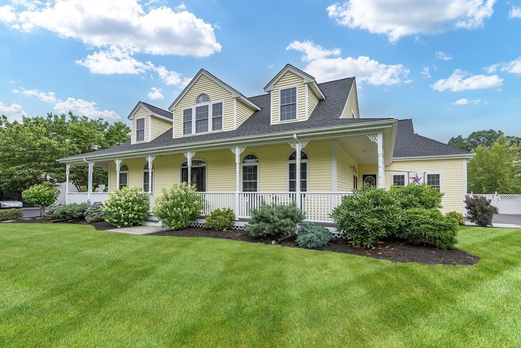 11 Lowe Meadow Ln  North Attleboro MA 02760 photo