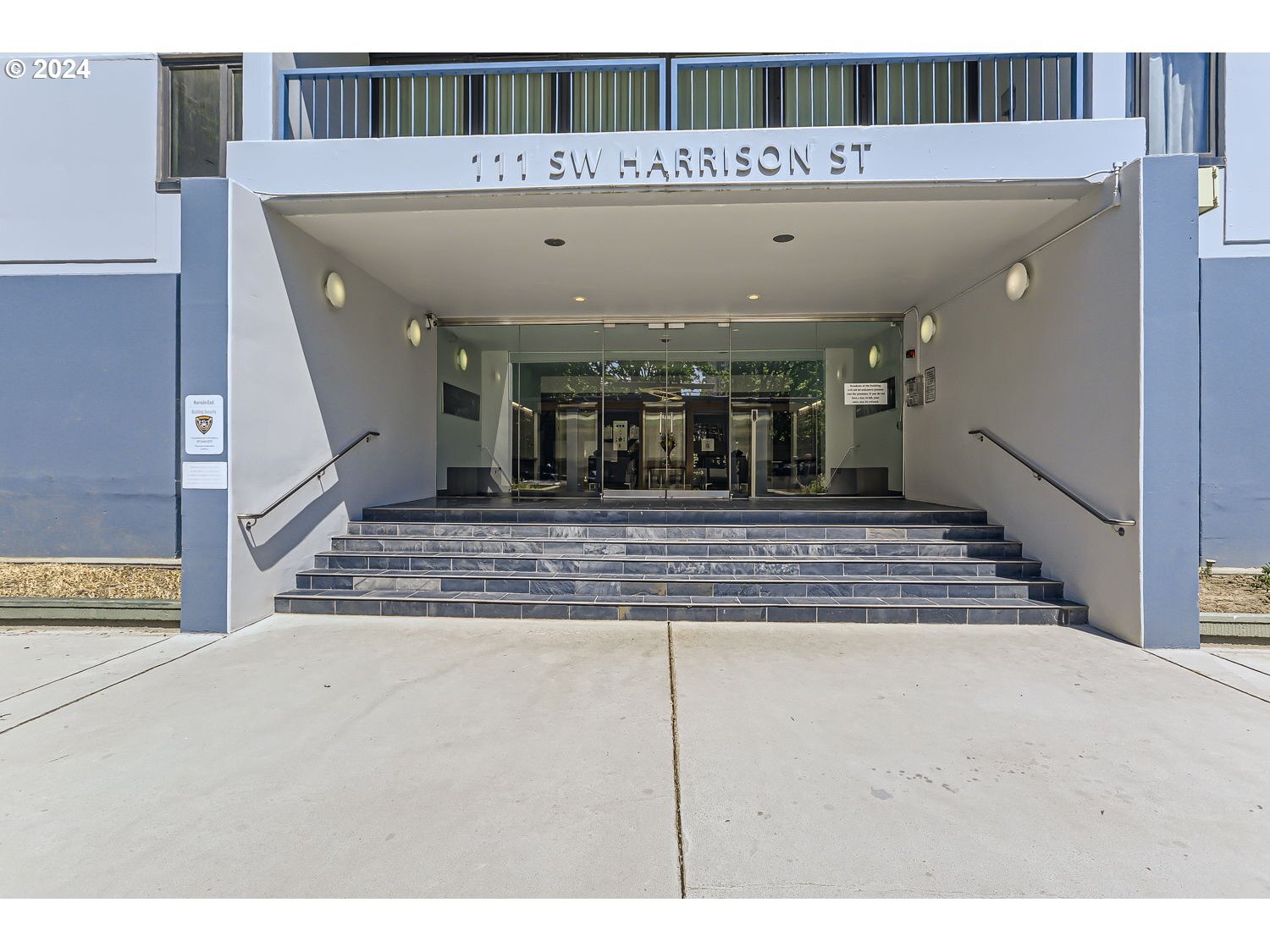 Property Photo: 111 SW Harrison St 17A OR 97201
