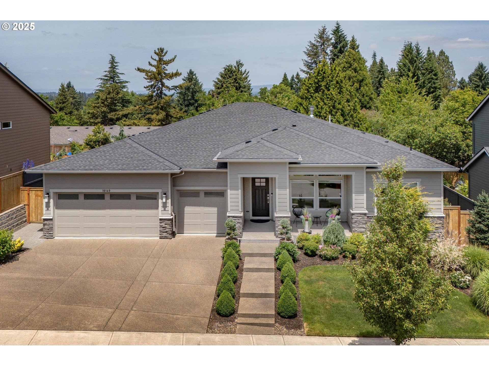 Property Photo: 10149 SW Copperleaf Ln OR 97224