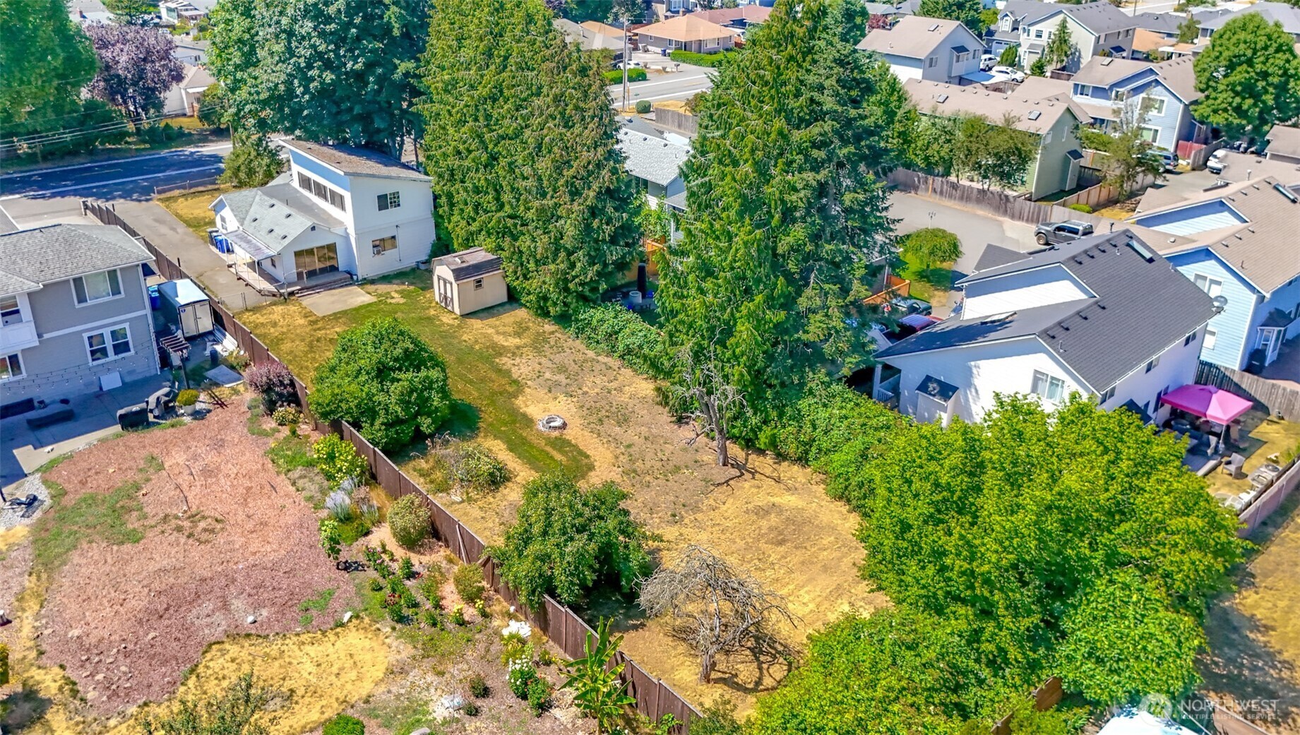 Property Photo: 1632 Aberdeen Avenue NE WA 98056