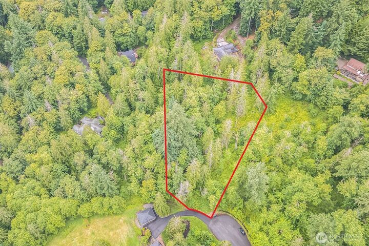 Property Photo: 0 SE Mirrormont Boulevard WA 98027