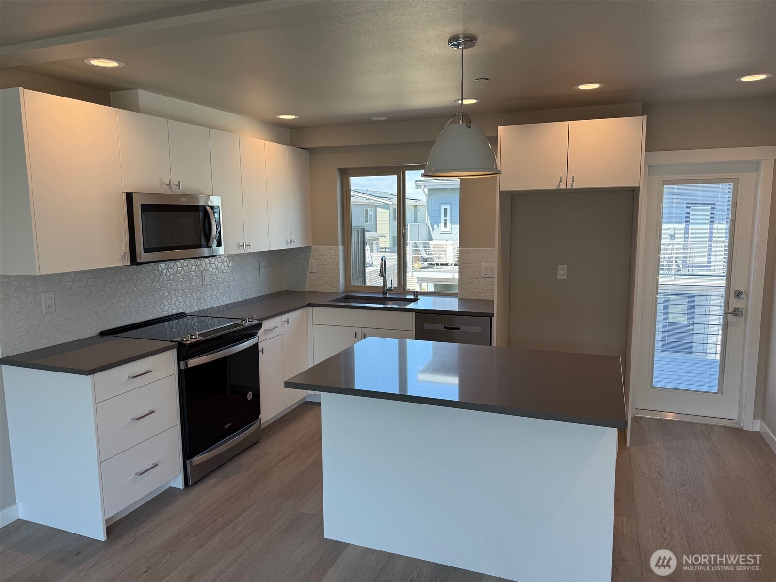 Property Photo: 686 (Lot 40) Venture Way WA 98226