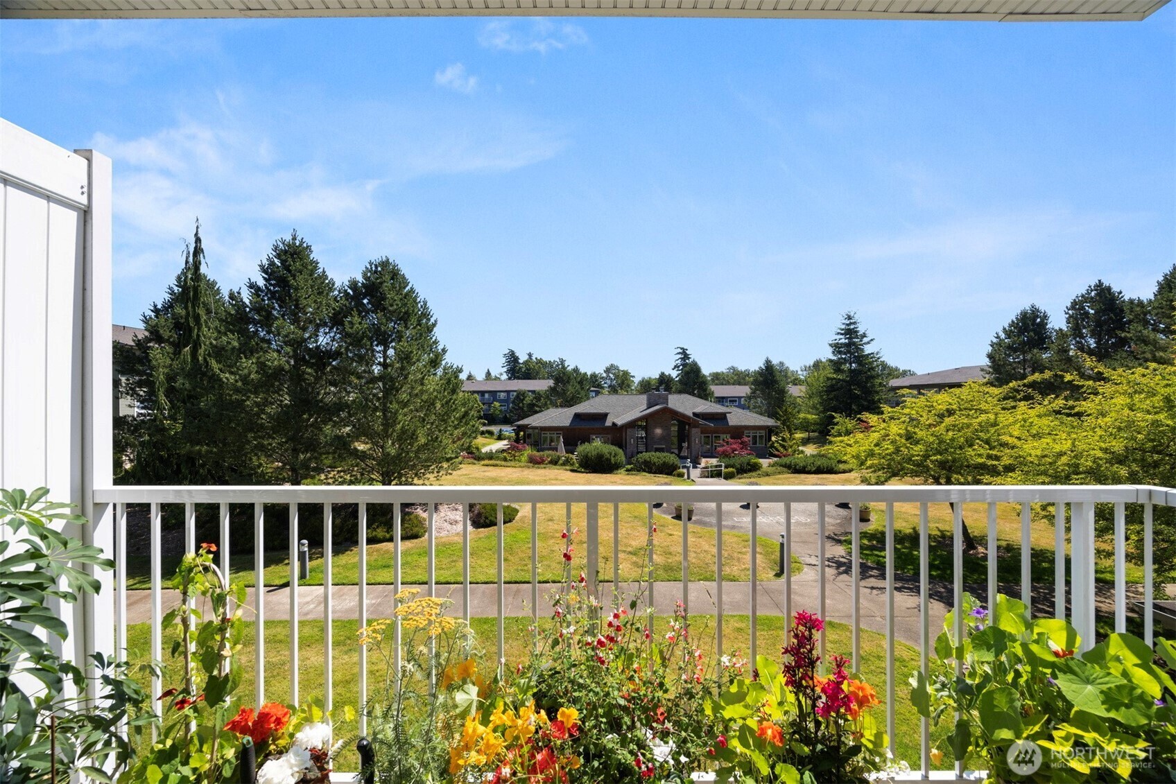 Property Photo: 516 Darby Drive 207 WA 98226