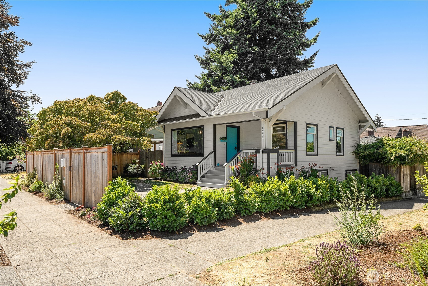 Property Photo: 3003 44th Avenue SW WA 98116