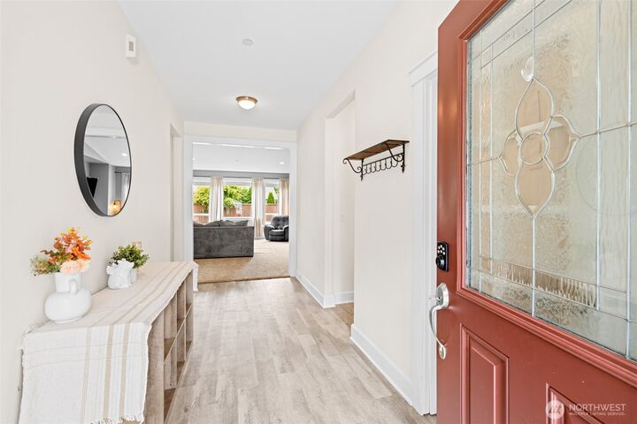 Property Photo:  818  Madeline Street  WA 98363 