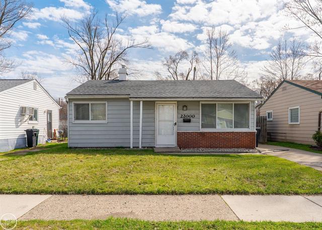22000 Blackstone Avenue  Oak Park MI 48237 photo