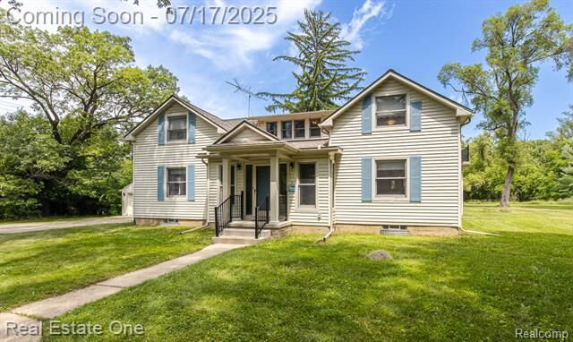 Property Photo:  727 Romeo Road  MI 48307 