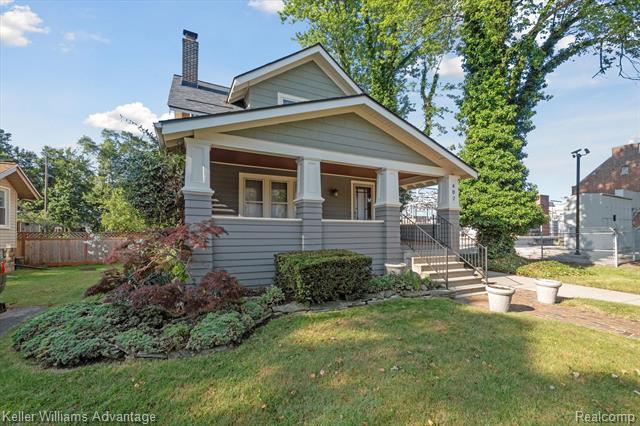 Property Photo: 402 E 7th Street MI 48067