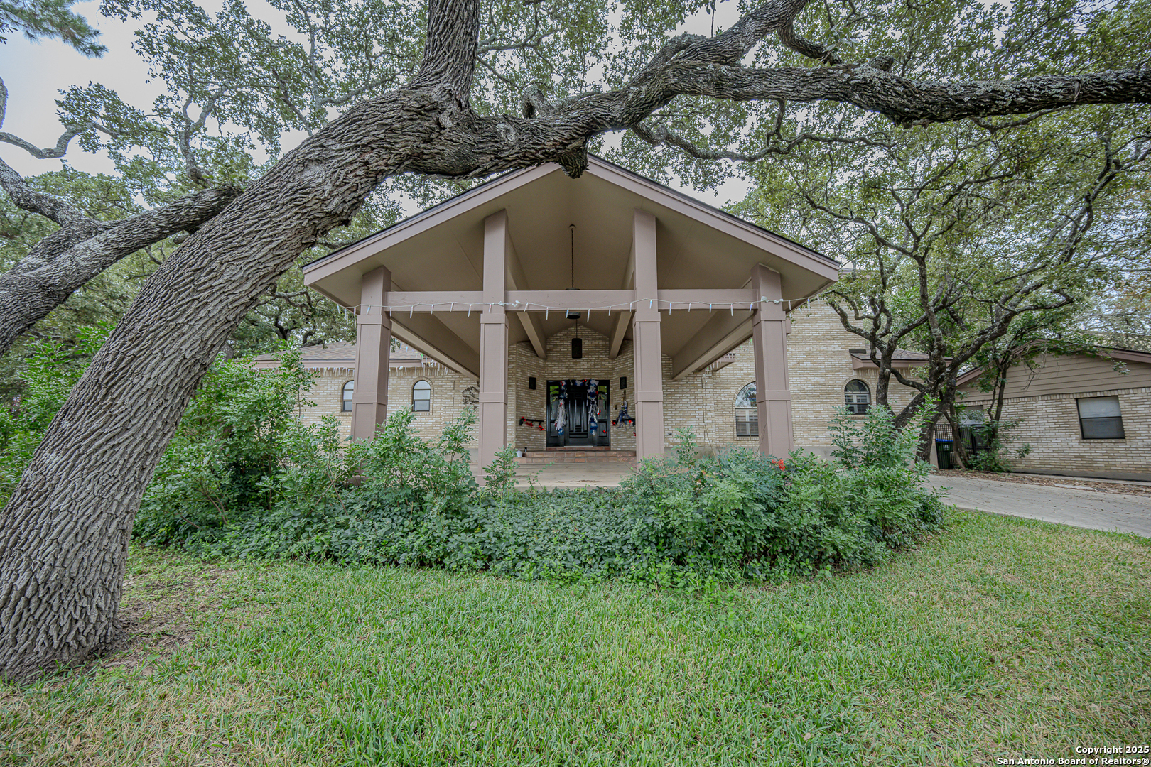 Property Photo: 7802 Timber Top Dr TX 78015