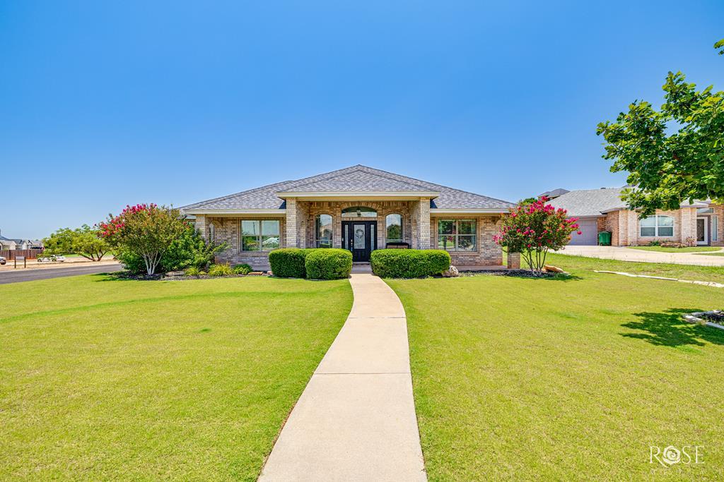 Property Photo: 5801 Barrington Ct TX 76901