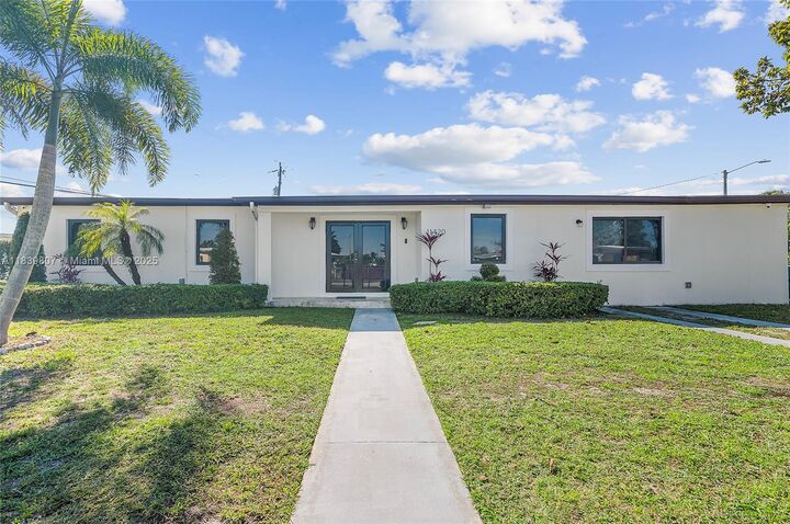 Property Photo:  11420 SW 44th St  FL 33165 