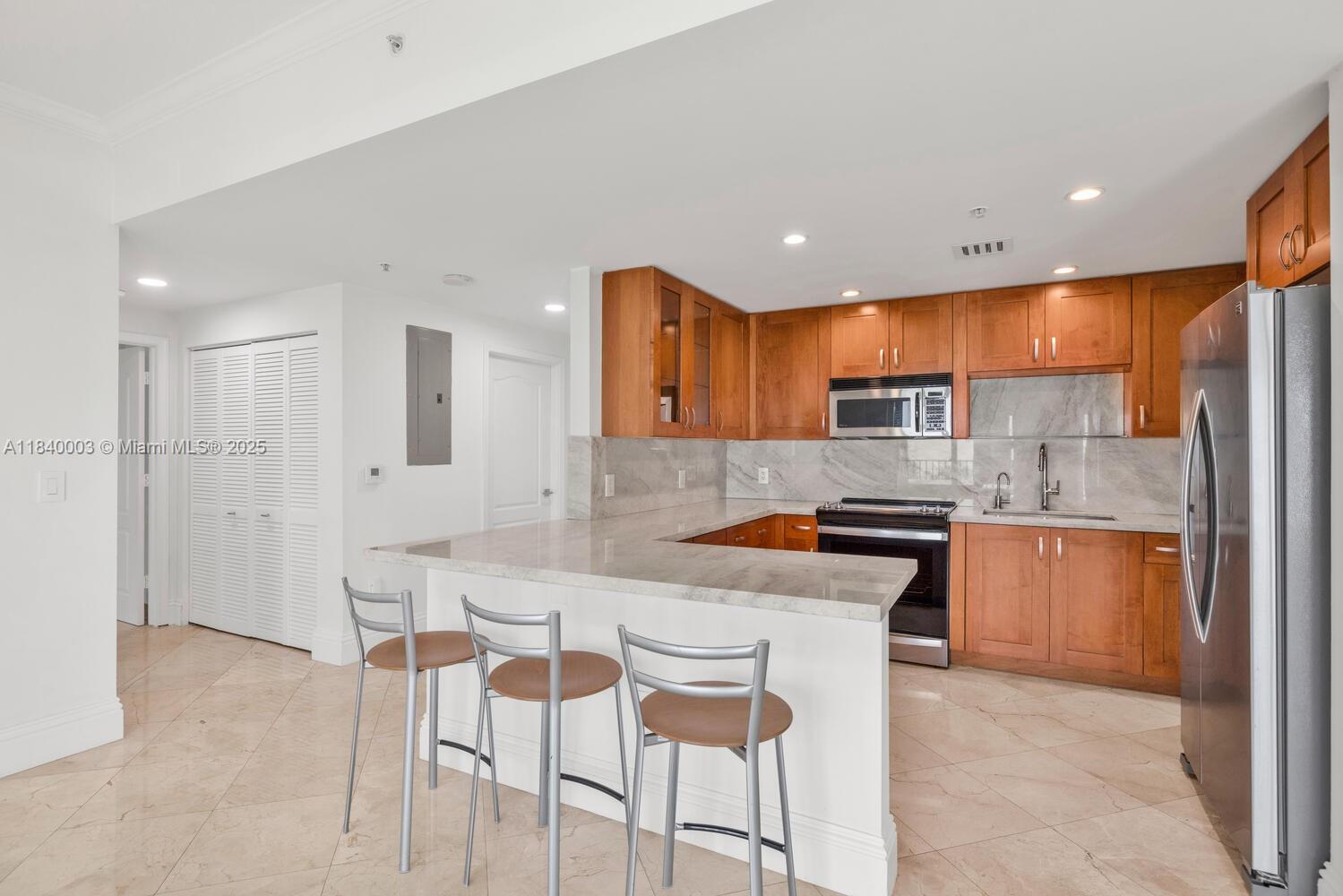 20 Calabria Ave 505  Coral Gables FL 33134 photo