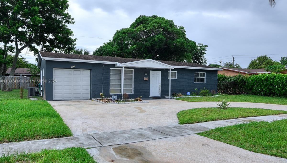 Property Photo:  4510 NW 23rd St  FL 33313 