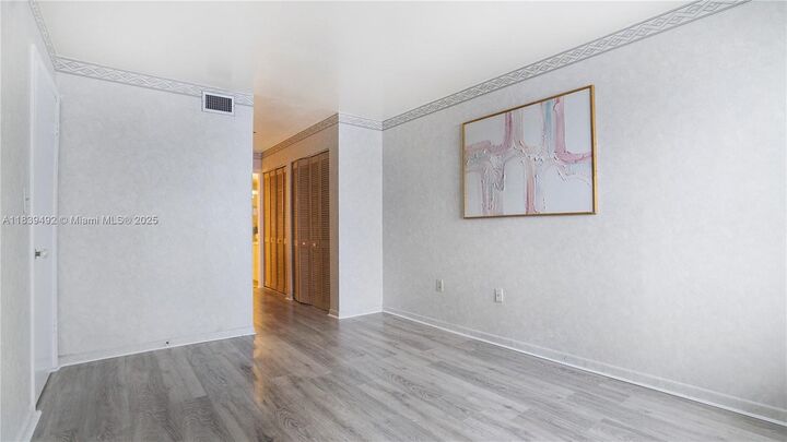 Property Photo:  1033 Lenox Ave 304  FL 33139 