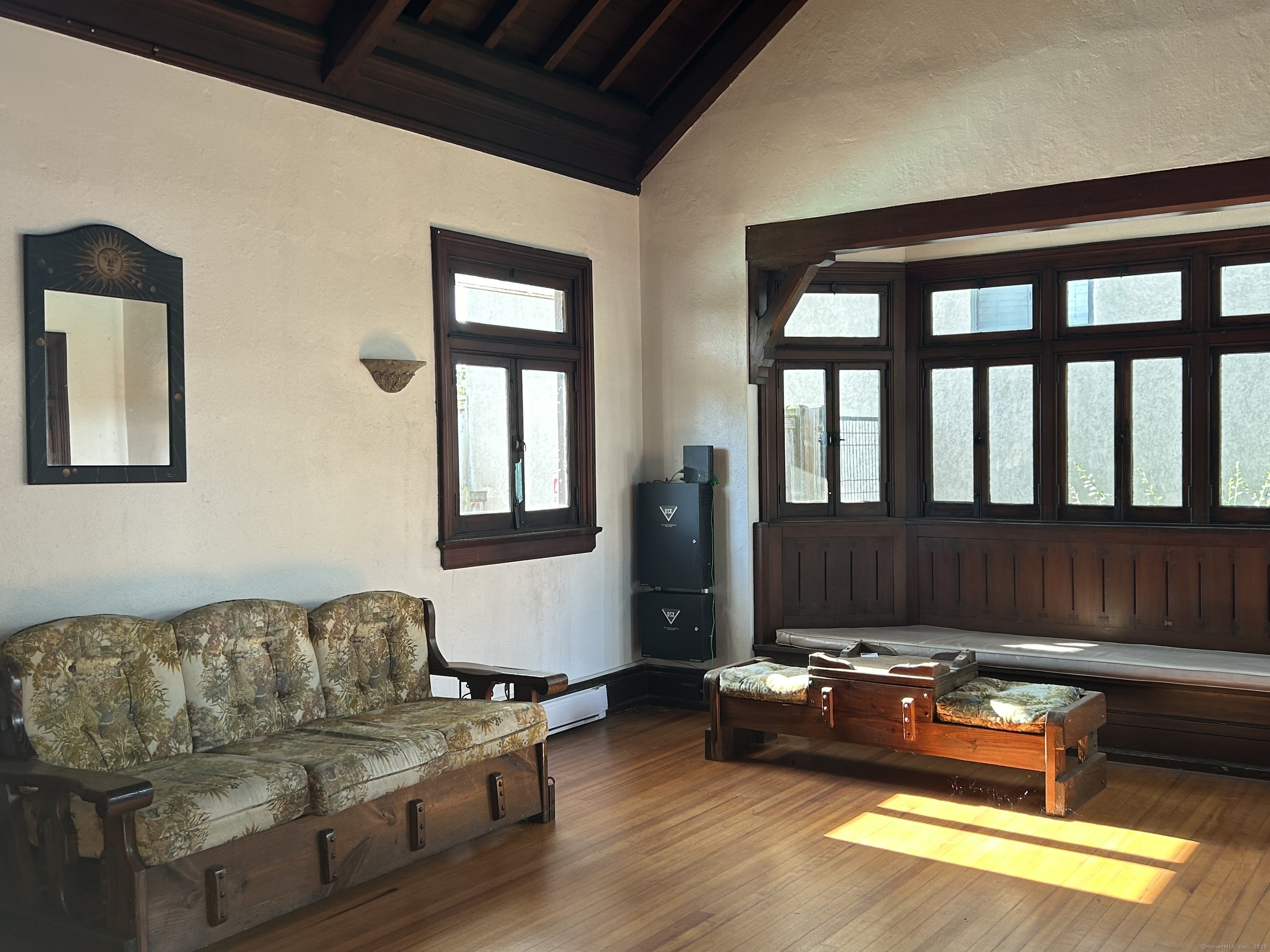 Property Photo: 135 Courtland Avenue Apt 11 CT 06902