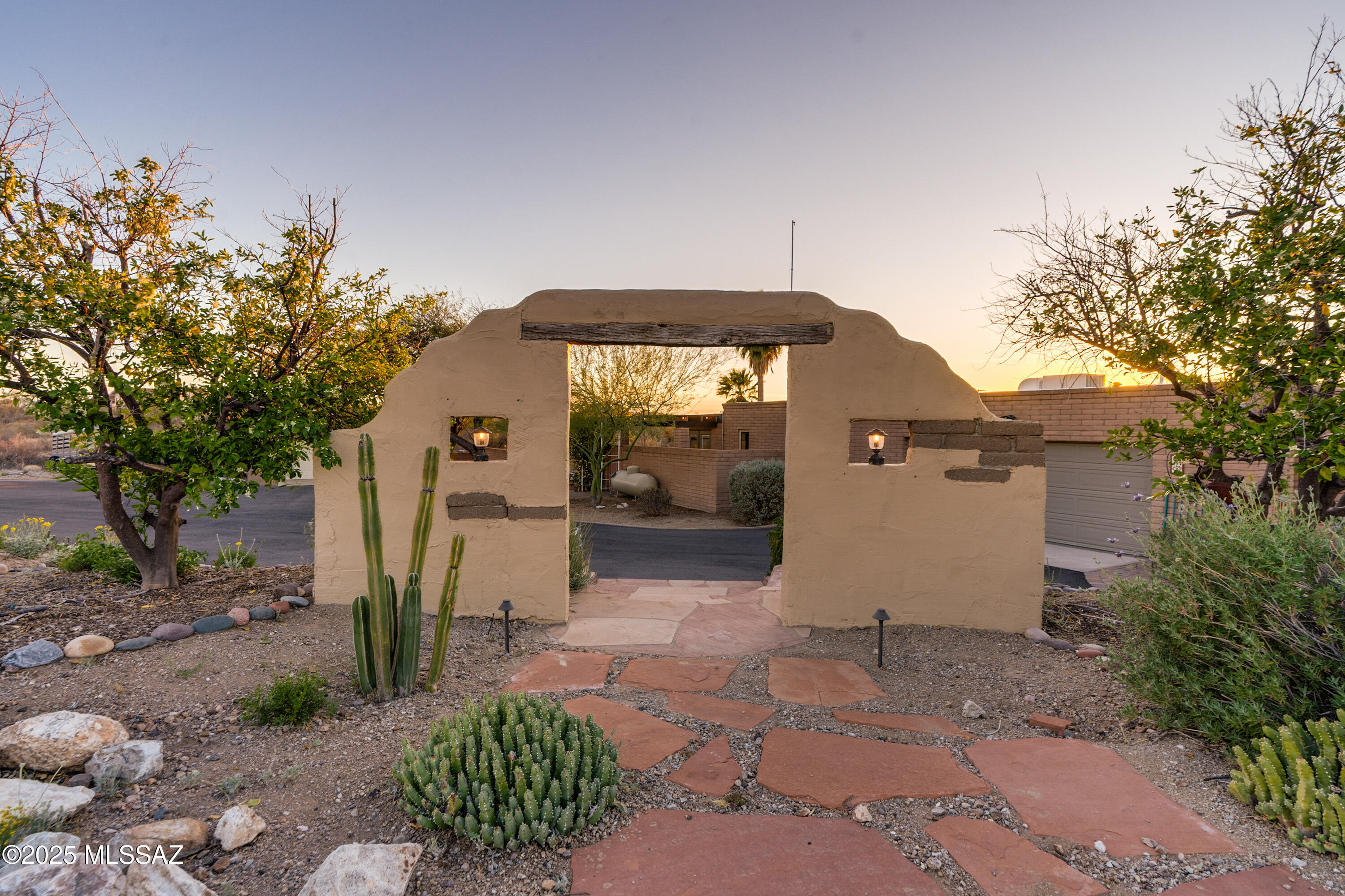 Property Photo: 11700 E Old Spanish Trail AZ 85730