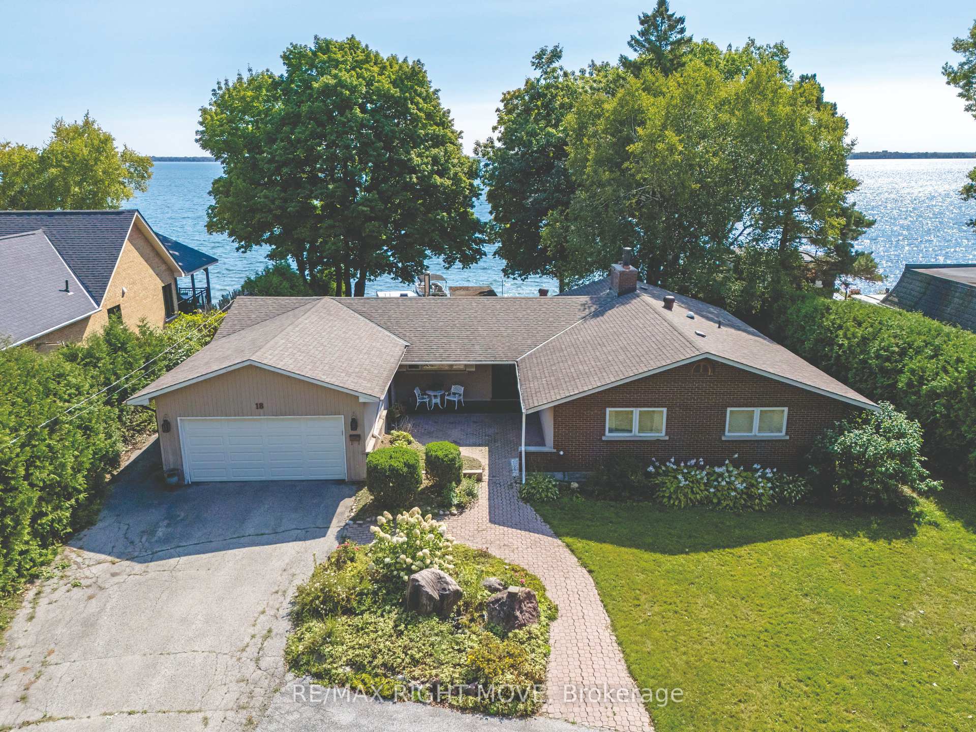 18 Maple Drive  Orillia ON L3V 3W2 photo