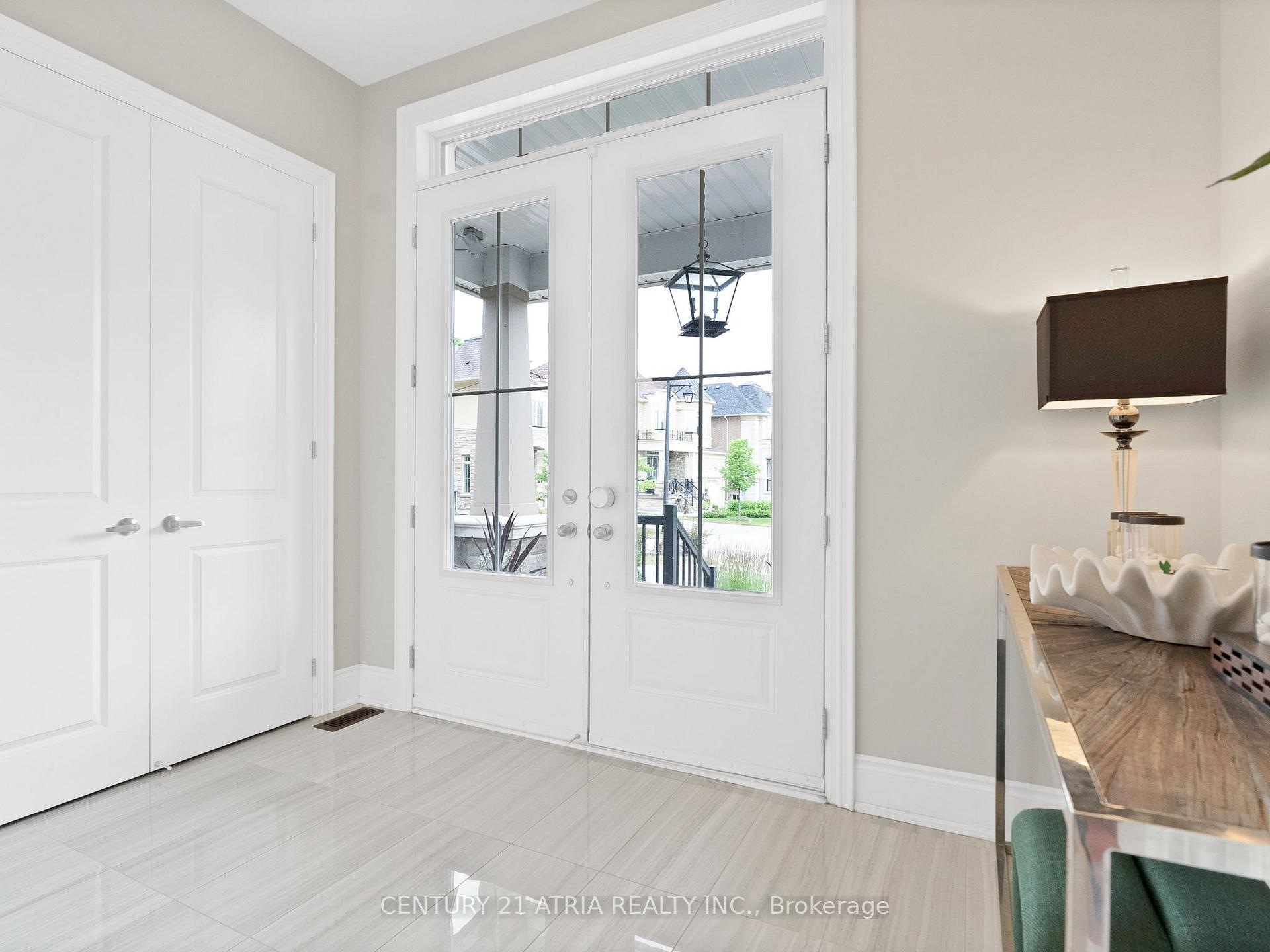 Property Photo: 12 Macdonald Court ON L4E 1E9