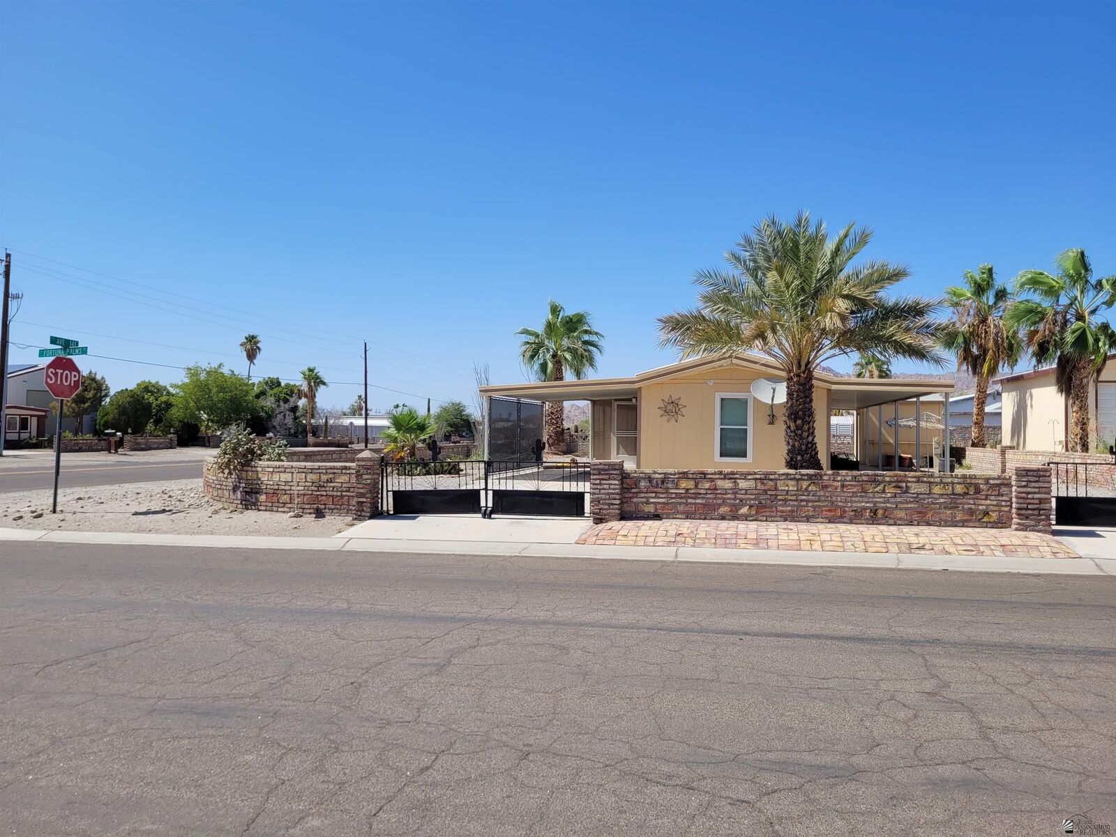 Property Photo: 10779 S Ave 14 E AZ 85367