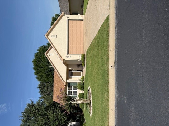 Property Photo:  106 Lubbock Drive  TX 78633 