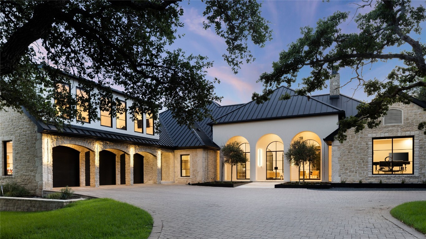 Property Photo: 8609 Navidad Drive TX 78735