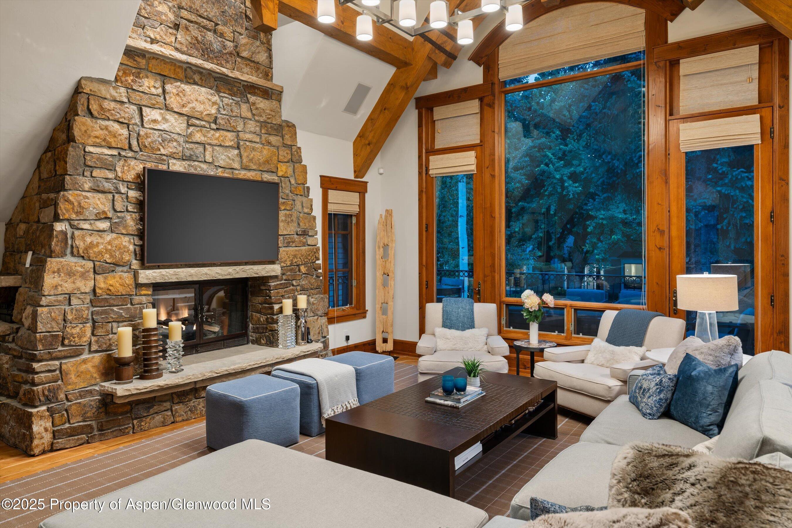Property Photo:  520 W Smuggler Street  CO 81611 