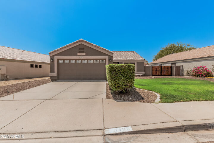 1886 S Thunderbird Drive  Apache Junction AZ 85120 photo