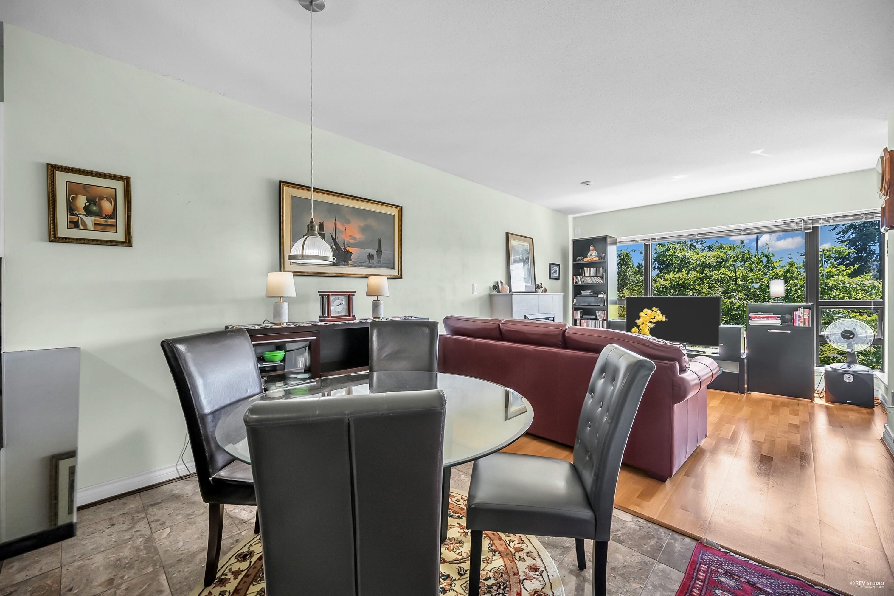 Property Photo: 4178 Dawson Street 202 BC V5C 0A1