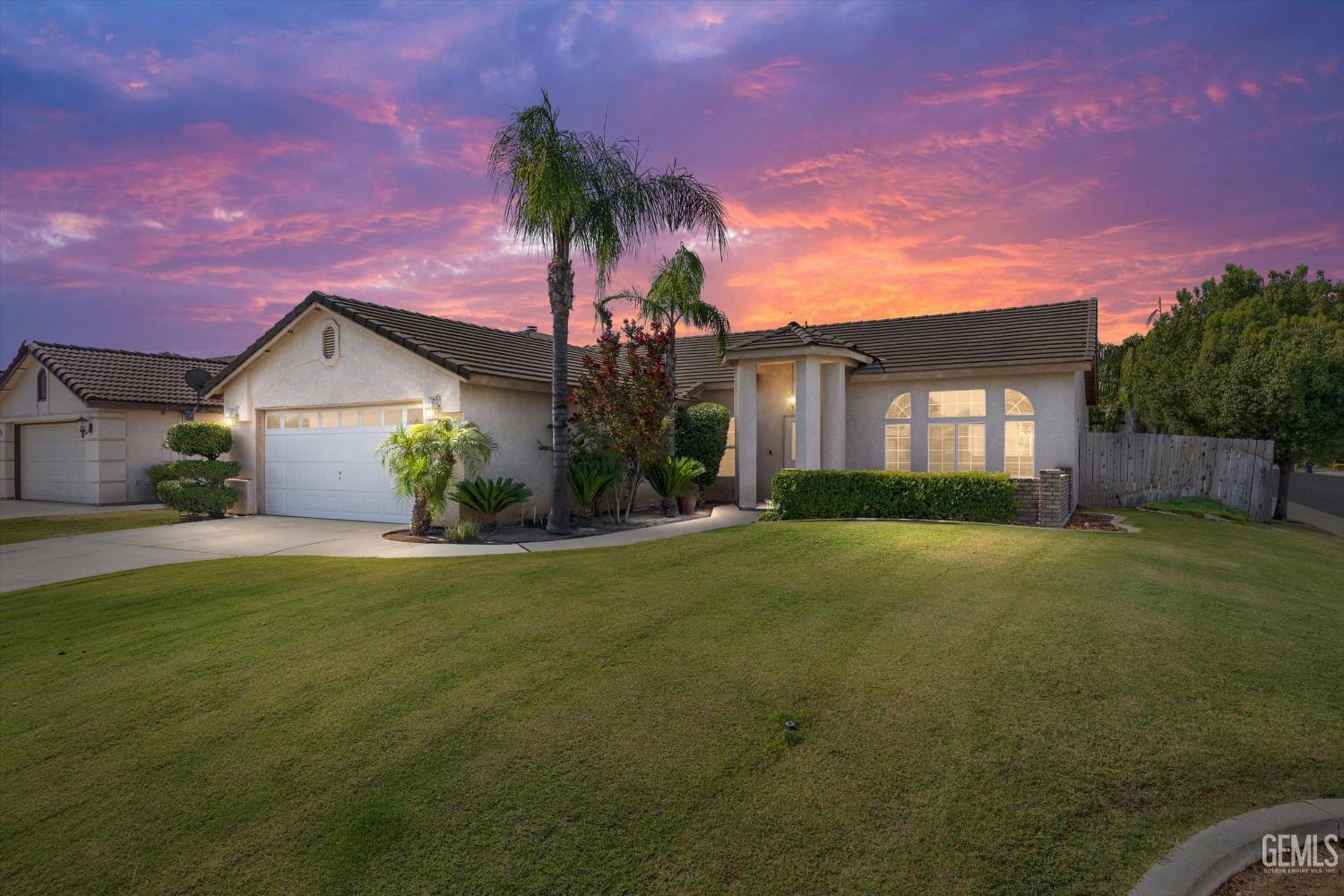 10815 Dapple Way  Bakersfield CA 93312 photo