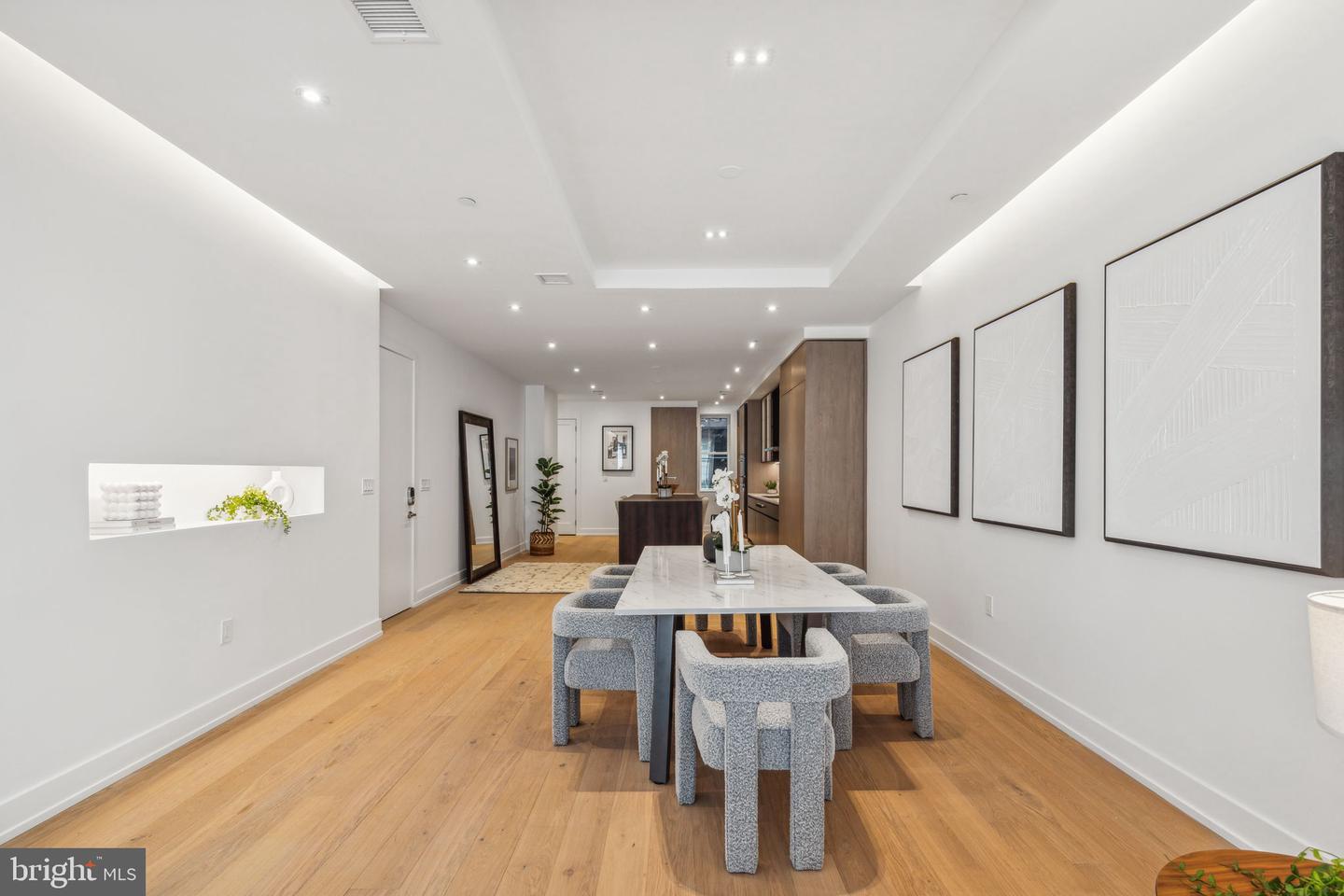 Property Photo:  124 N 2nd Street 4  PA 19106 
