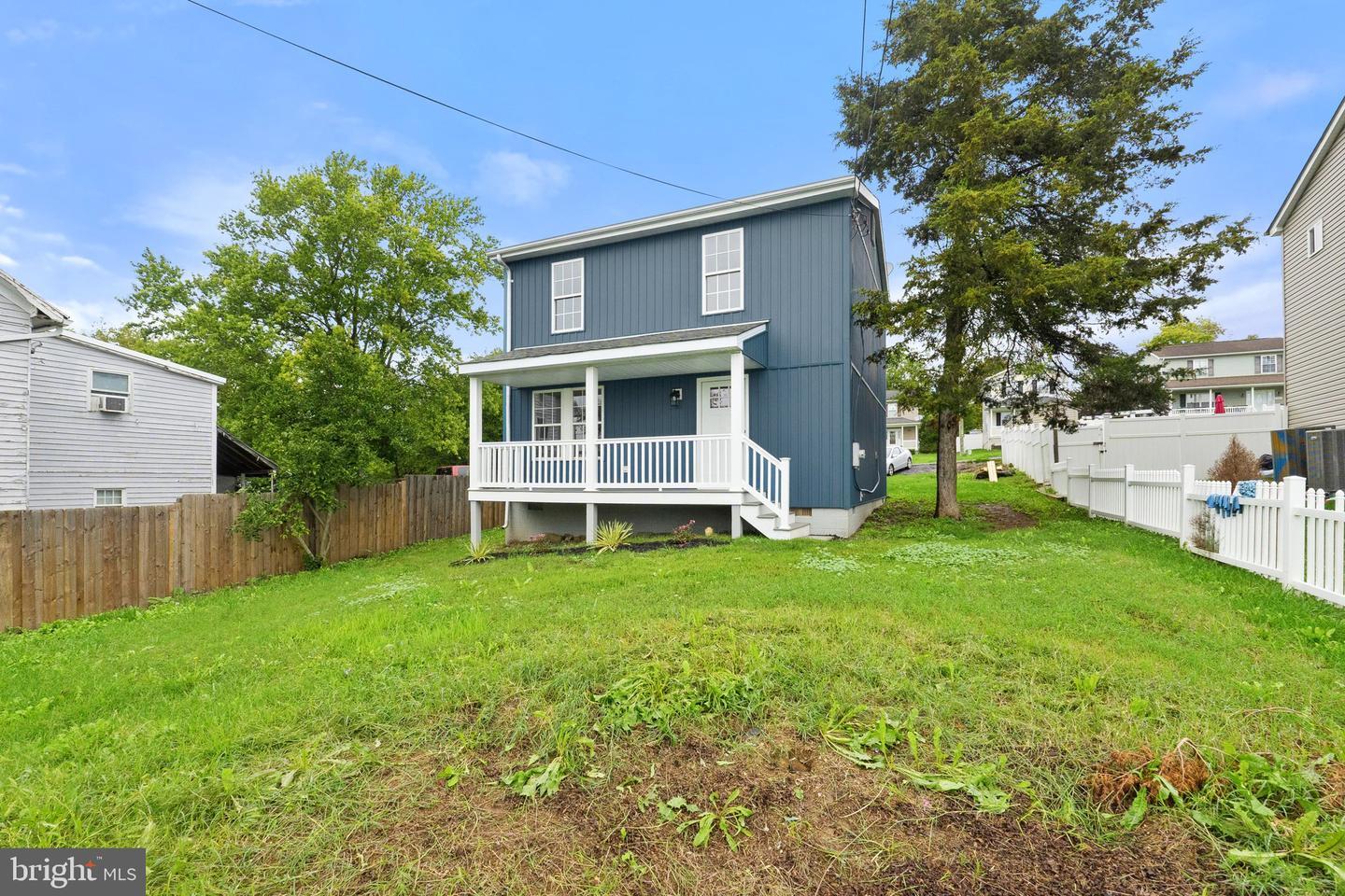 Property Photo: 558 Branch Street VA 22657