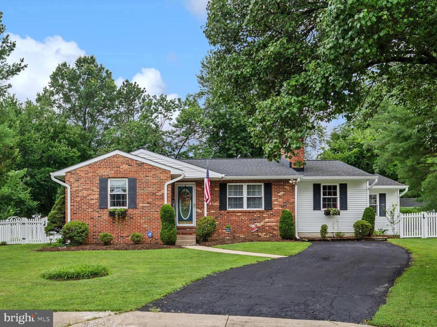 Property Photo: 22 Turk Garth MD 21228