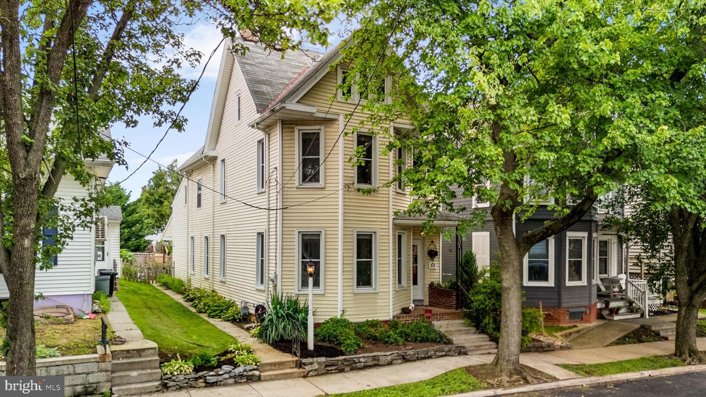 53 Front Street  Lititz PA 17543 photo