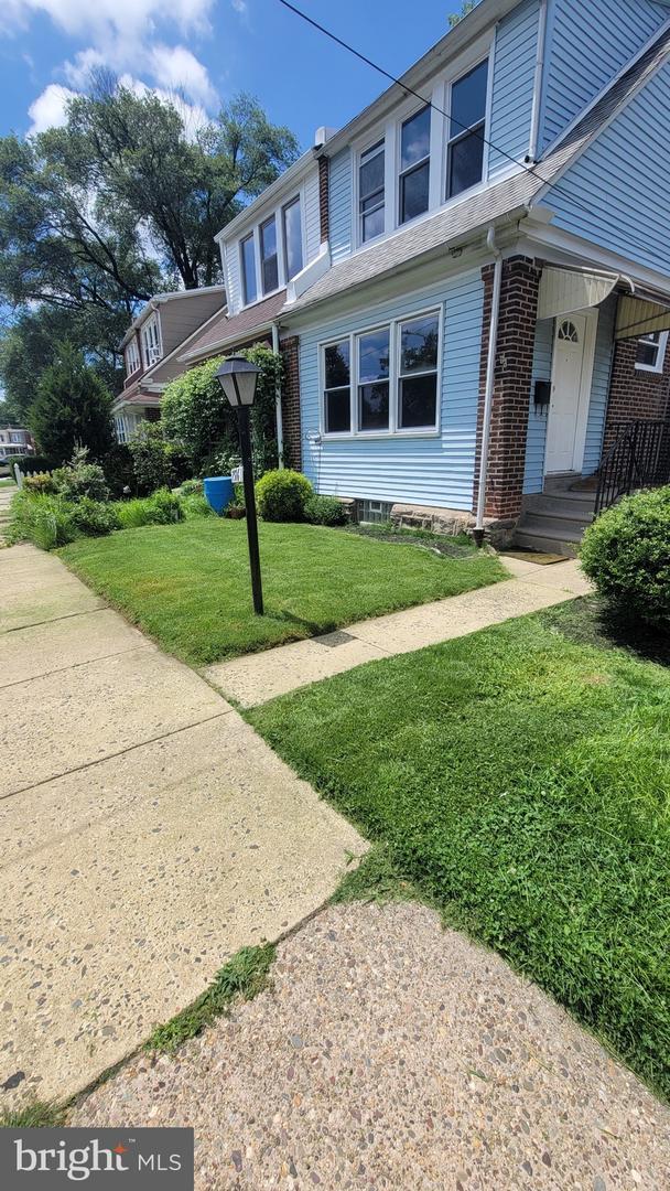 Property Photo:  7516 Watson Street  PA 19111 